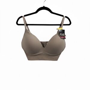 NWT Maidenform Seamless Lift Wireless Bra Size M/DD